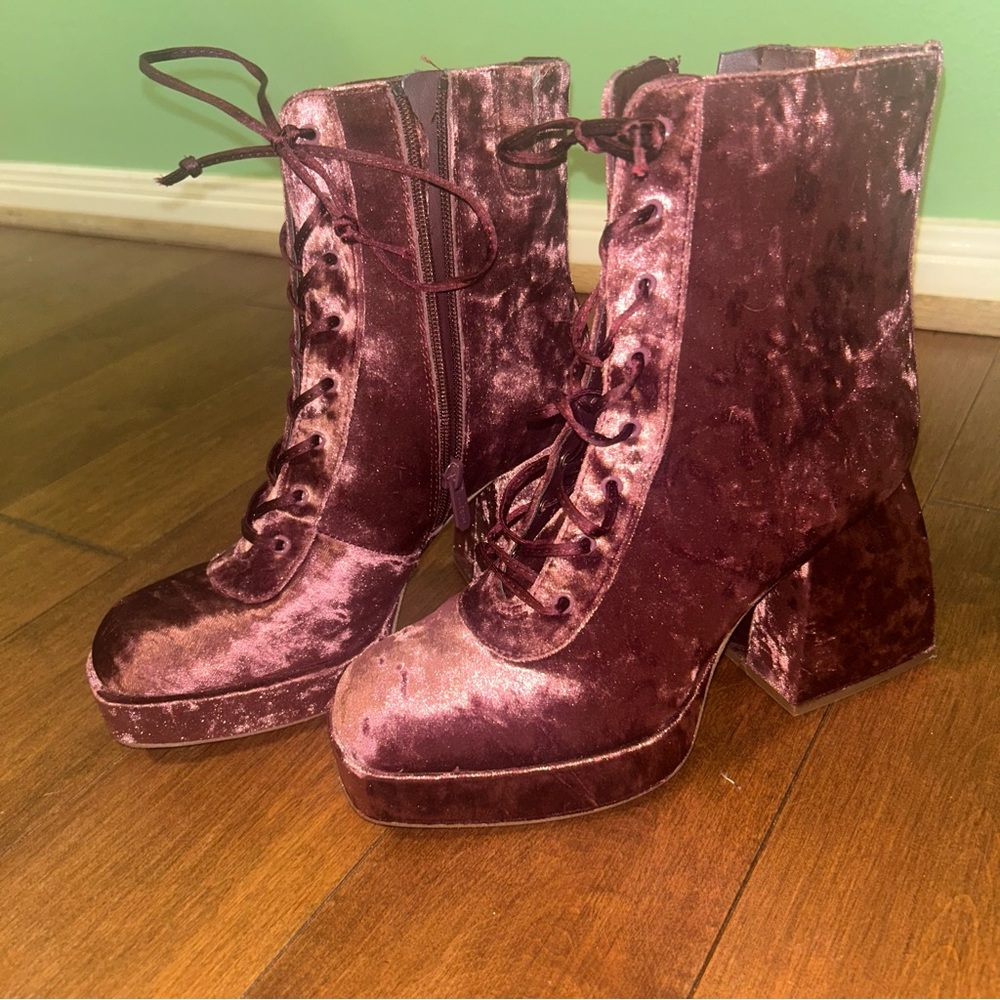 Purple velvet platform boots with heels